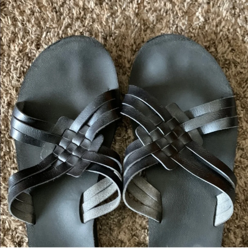 COBIAN Black Women's Sandals Size 10. Used Condition